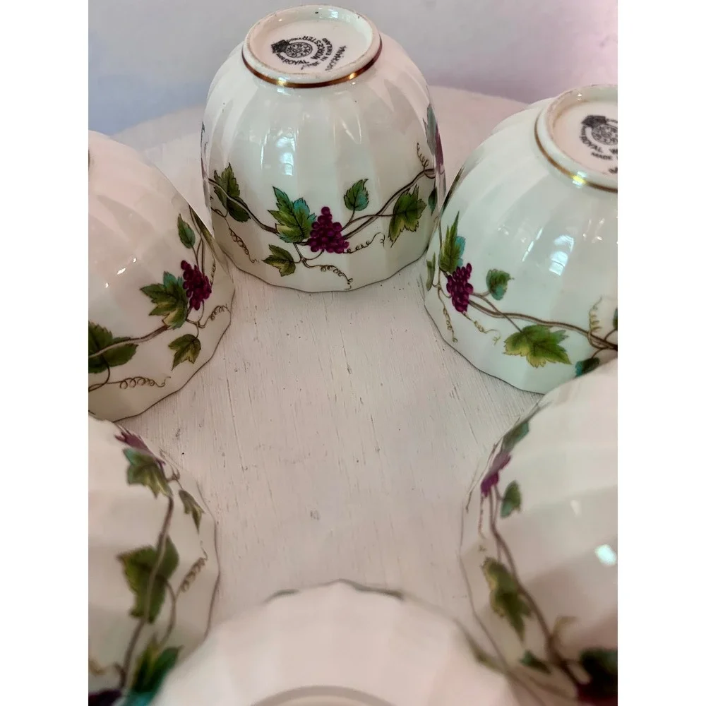Royal Worcester Bacchanal Teacups Set/6 Bone China Grape Vine Gold Trim England